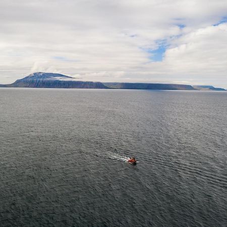 Northeast Guesthouse Bakkafjorthur Eksteriør billede
